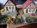 Diorama met 2 huizen., Hobby en Vrije tijd, Modeltreinen | H0, Ophalen of Verzenden, Zo goed als nieuw, Brug, Tunnel of Gebouw