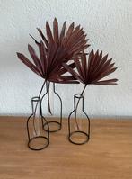 3 vaasjes met zwart metalen frame, Ophalen of Verzenden, Zo goed als nieuw, Zwart, Minder dan 50 cm