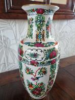 Chinees Porseleinen Family Rose Vaas., Ophalen of Verzenden
