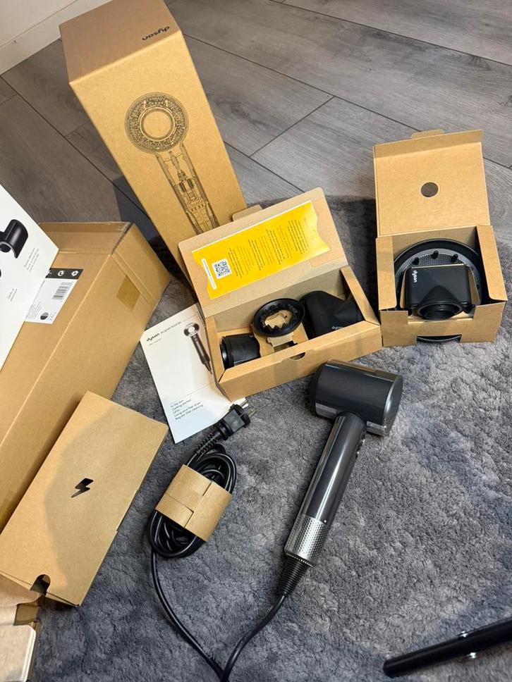 Dyson Supersonic - Zwart/Nikkel - Nieuw in doos, Sieraden, Tassen en Uiterlijk, Uiterlijk | Haarverzorging, Nieuw, Föhn of Haardroger