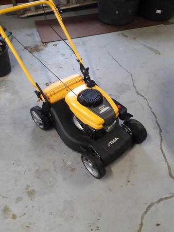 Stiga Collector 43 motor grasmaaier bijna nieuw ! beschikbaar voor biedingen