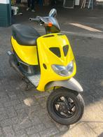 Zip sp 98, Fietsen en Brommers, Scooters | Piaggio, Ophalen, Maximaal 45 km/u, Zip, Zo goed als nieuw