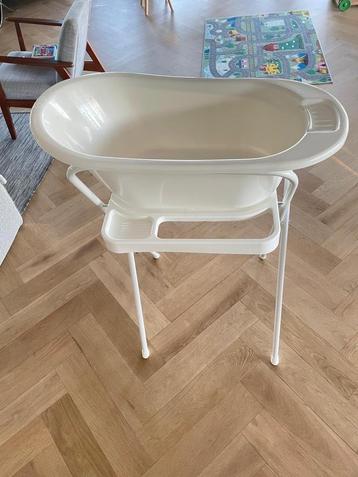 Bébé-Jou Badje met Standaard beschikbaar voor biedingen