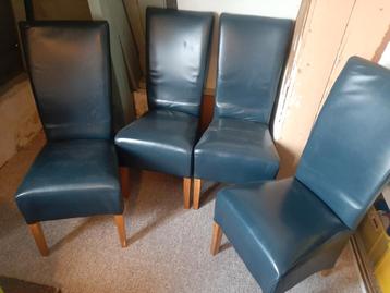 Set van 4 leren eettafelstoelen  beschikbaar voor biedingen