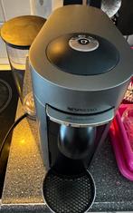 Nespresso vertuo plus lichte lak beschadiging, Witgoed en Apparatuur, Koffiezetapparaten, Ophalen, Espresso apparaat, Zo goed als nieuw
