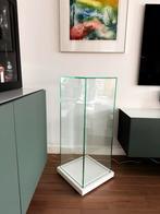 Glazen sokkel met verlichting, Ophalen, Zo goed als nieuw