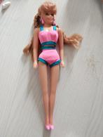 Tienerpop (nep Barbie) met roze bikini, Gebruikt, Ophalen of Verzenden, Barbie