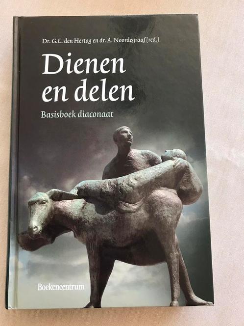Dienen en delen / Dr.G.C.den Hertog/dr. A. Noordergraaf, Boeken, Godsdienst en Theologie, Nieuw, Christendom | Protestants, Ophalen of Verzenden