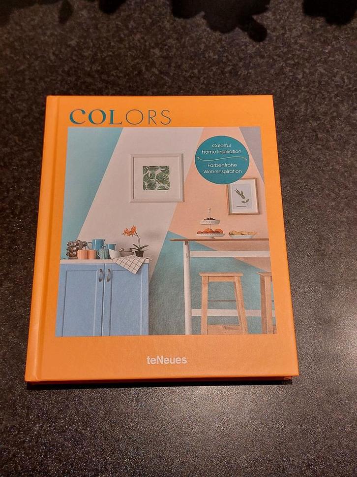 NIEUW: Boek COLORS. Colorful home inspiration, Boeken, Overige Boeken, Nieuw, Ophalen of Verzenden