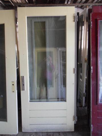  buitendeur met dubbelglas 93x211,5 en 88 x 201 en 211 beschikbaar voor biedingen