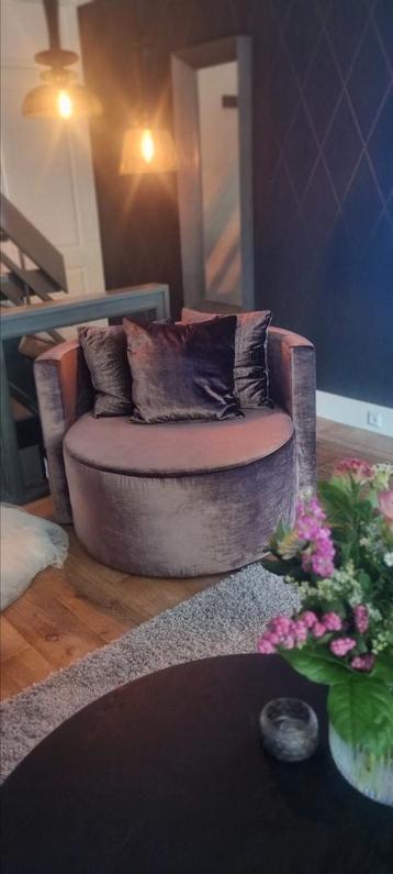 Prachtige grote fauteuil loveseat bruin velours hotelchique beschikbaar voor biedingen
