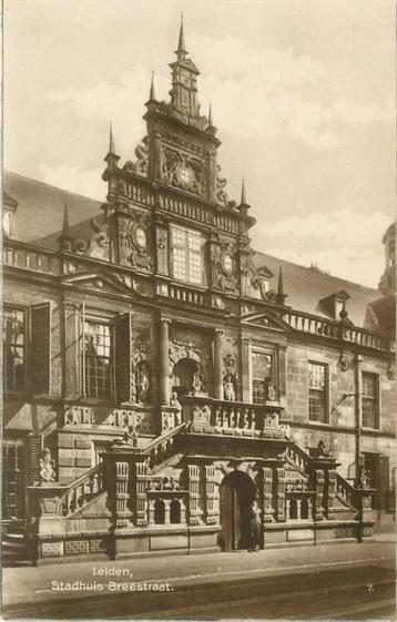 (380-961-033) Leiden Breestraat Stadhuis beschikbaar voor biedingen