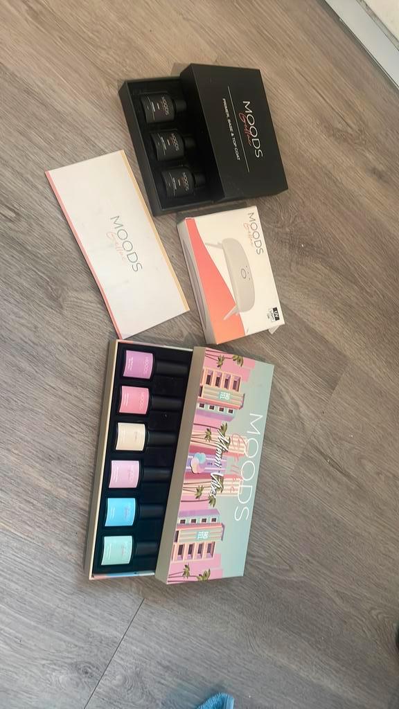 Gellak set, Sieraden, Tassen en Uiterlijk, Uiterlijk | Cosmetica en Make-up, Gebruikt, Toebehoren, Handen en Nagels, Overige kleuren