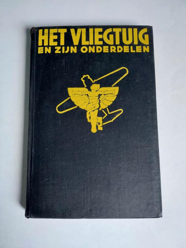 Drie oude boeken over vliegtuigen, Boeken, Techniek, Gelezen, Werktuigbouwkunde, Ophalen of Verzenden