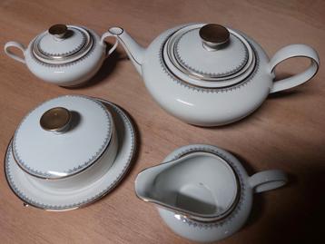 Bavaria servies 4 delig. beschikbaar voor biedingen