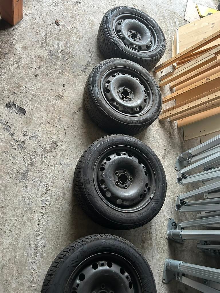 Winterbanden  185/60 r15t. Steek 5x100, Ophalen