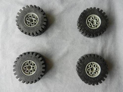 Lego Technic wielen 20 x 30 (4 stuks), Kinderen en Baby's, Speelgoed | Duplo en Lego, Gebruikt, Ophalen of Verzenden