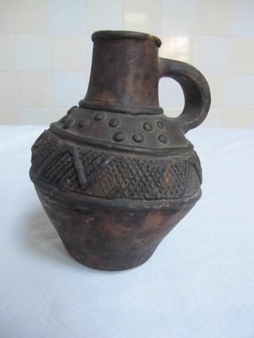 antiek potje kannetje oud potje beschikbaar voor biedingen