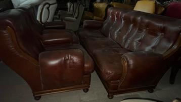 Chesterfield retro vintage leder bank met fauteuils beschikbaar voor biedingen