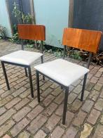 Kuperus Teak Dutch Design slaapkamerstoelen, Retro fifties Dutch Design Teak hout., Twee, Gebruikt, Wit