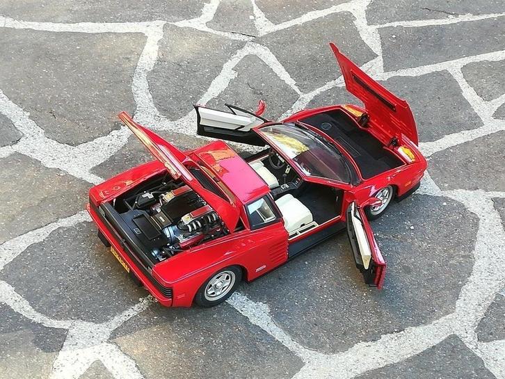 Ferrari 1/8 Pocher 1/8 512TR Testarossa Targa GTS diverse kl, Hobby en Vrije tijd, Modelauto's | 1:5 tot 1:12, Zo goed als nieuw