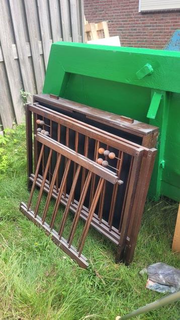 Vintage Babybox met Lade beschikbaar voor biedingen