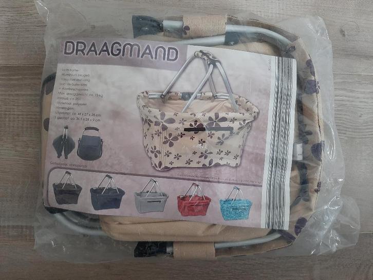 Een mooie Luxe Draagmand., Huis en Inrichting, Woonaccessoires | Schalen en Manden, Nieuw, Mand, Ovaal, Kunststof, Ophalen of Verzenden