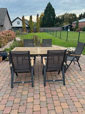 Teak tuinset beschikbaar voor biedingen