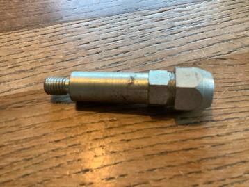 Onderdeel, onbekend.                 (A) beschikbaar voor biedingen