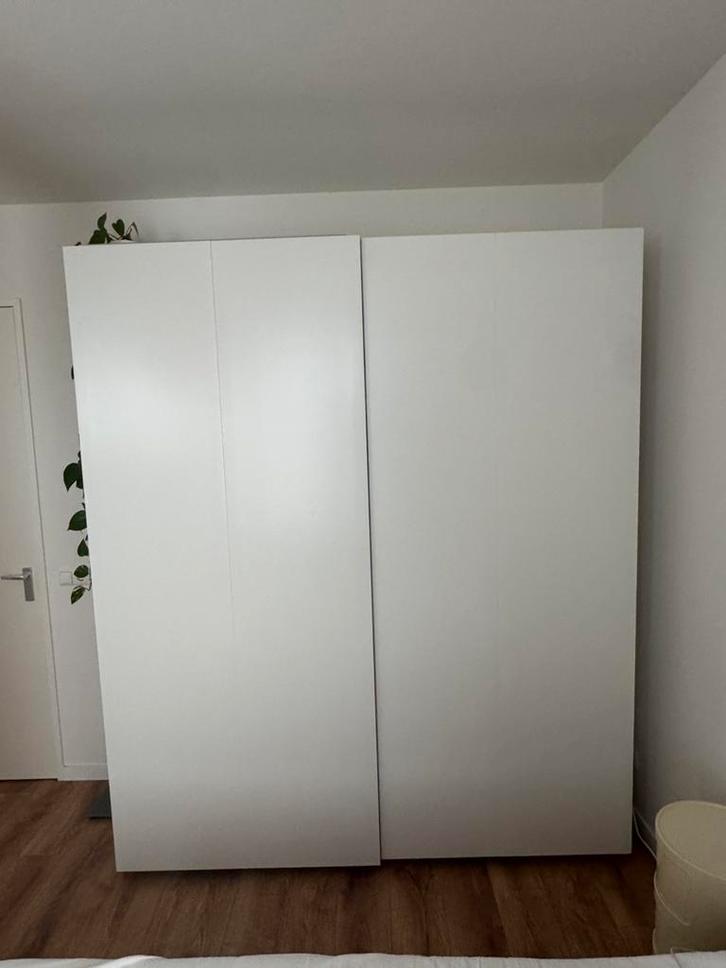 Ikea pax kast met schuifdeur, Huis en Inrichting, Kasten | Kledingkasten, Zo goed als nieuw, 200 cm of meer, 200 cm of meer, 50 tot 75 cm