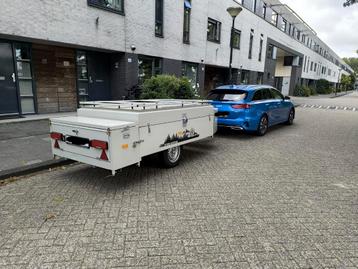 Grote (2100L) geremde, gesloten + goed onderhouden aanhanger beschikbaar voor biedingen
