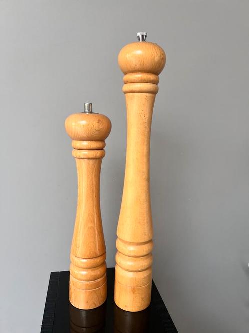 STOHA DESIGN MASSIEF HOUT HOUTEN ZOUT EN PEPERMOLENS SET, Huis en Inrichting, Keuken | Keukenbenodigdheden, Zo goed als nieuw