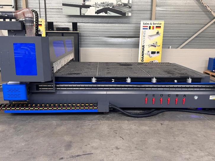 CNC Freesmachine 9Kw ATC spindel 16 koppeen, Doe-het-zelf en Verbouw, Gereedschap | Freesmachines, Zo goed als nieuw, Elektrisch