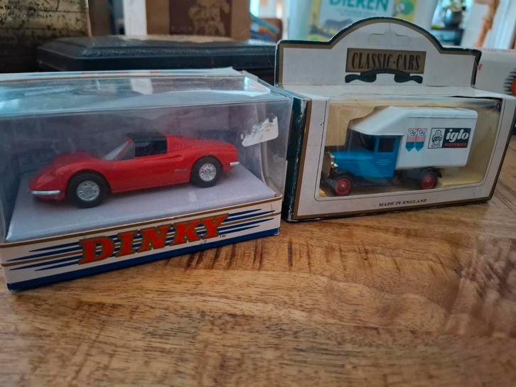 Oude Britse modelauto's, Hobby en Vrije tijd, Modelauto's | 1:24, Zo goed als nieuw, Ophalen