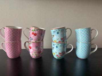 8 Pip Studio kopjes beschikbaar voor biedingen