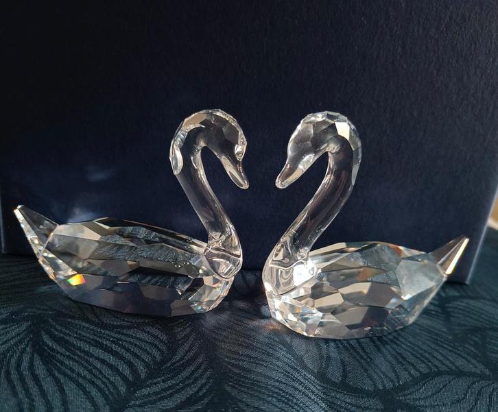 Swarovski verliefde zwanen, Verzamelen, Swarovski, Zo goed als nieuw, Figuurtje, Ophalen of Verzenden