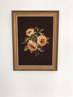 Schilderij bloemen | borduring | gobelin, Schilderij, Ophalen of Verzenden, Zo goed als nieuw, 50 tot 75 cm