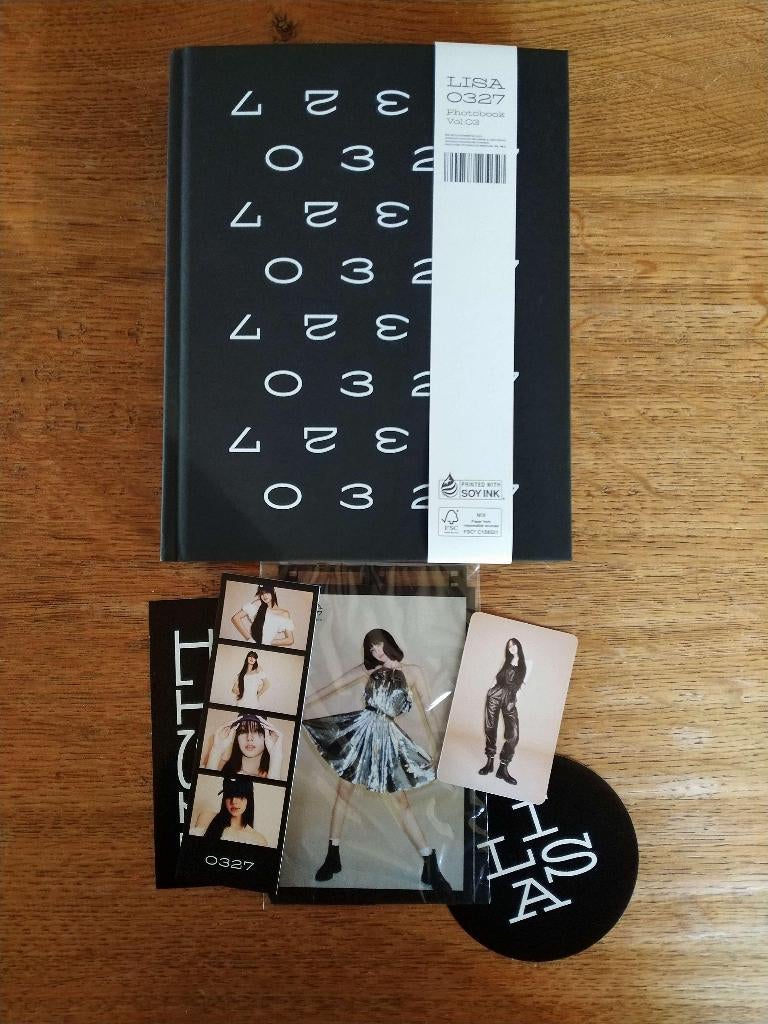 Fotoboek Lisa Blackpink Volume 3, Boeken, Ophalen of Verzenden, Nieuw, Artiest