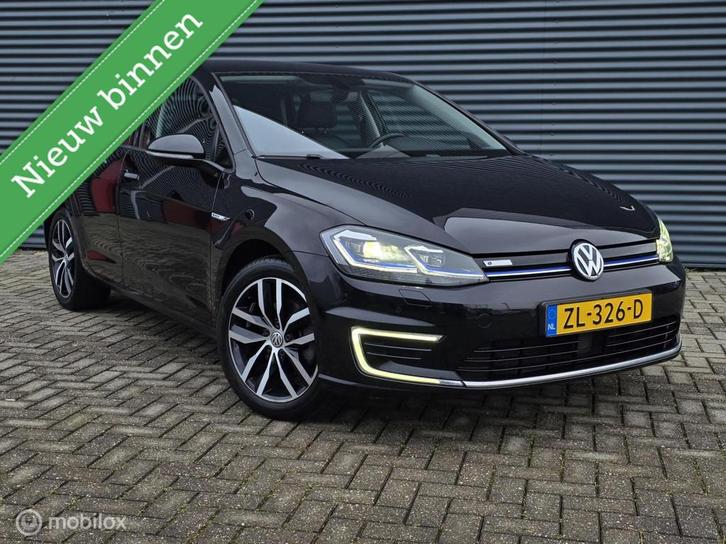Volkswagen e-Golf e-Golf, Auto's, Volkswagen, Bedrijf, Te koop, Golf, ABS, Adaptive Cruise Control, Airbags, Airconditioning, Alarm