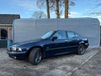 BMW 528i E39 Exexutive 2000, Auto's, BMW, Achterwielaandrijving, Zwart, 2000 kg, Blauw
