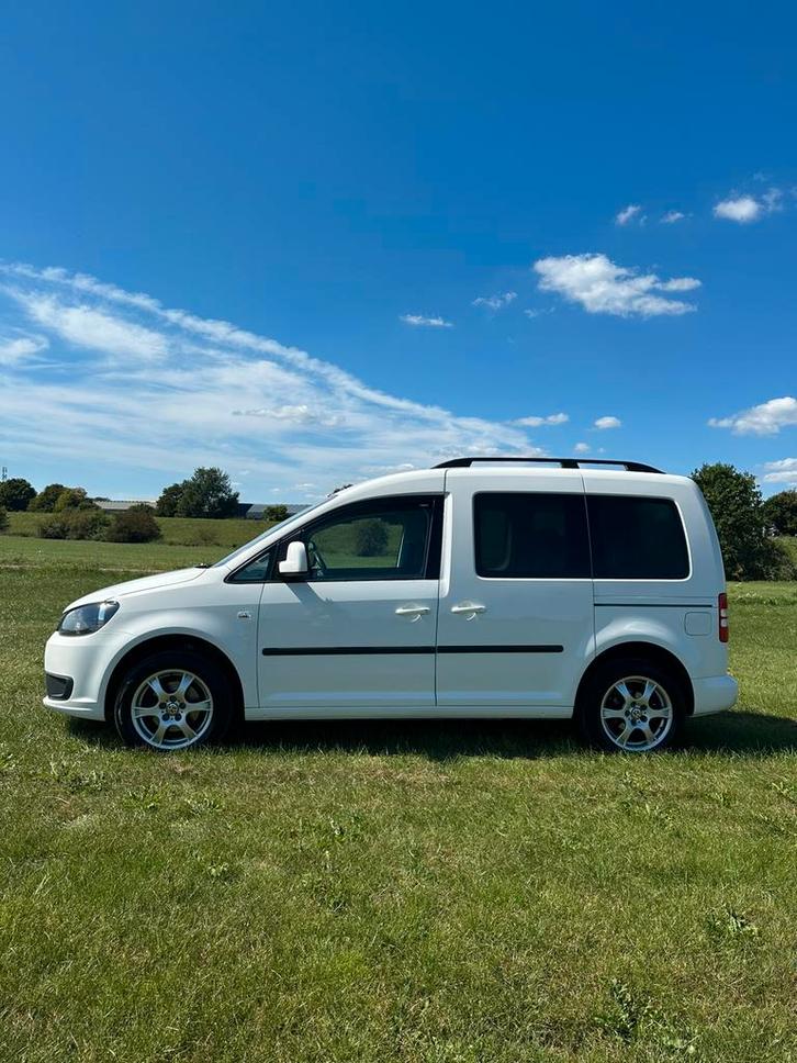 Volkswagen Caddy Life 1.2TSI 140pk 2014 Wit Camper 5 pers., Auto's, Bestelauto's, Particulier, ABS, Airbags, Airconditioning, Alarm