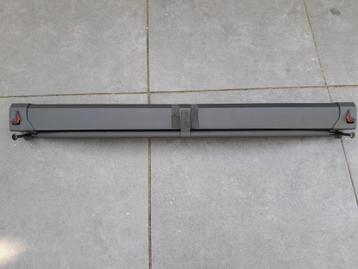 Hoedenplank BMW (2 soorten) beschikbaar voor biedingen