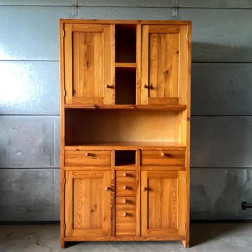 Grote vintage jaren 70 grenen houten kast Ate van Apeldoorn beschikbaar voor biedingen
