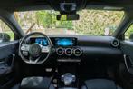 Mercedes-Benz A-klasse 180 AMG PANO | CAMERA | CARPLAY | STO, 136 pk, Gebruikt, 4 cilinders, Wit
