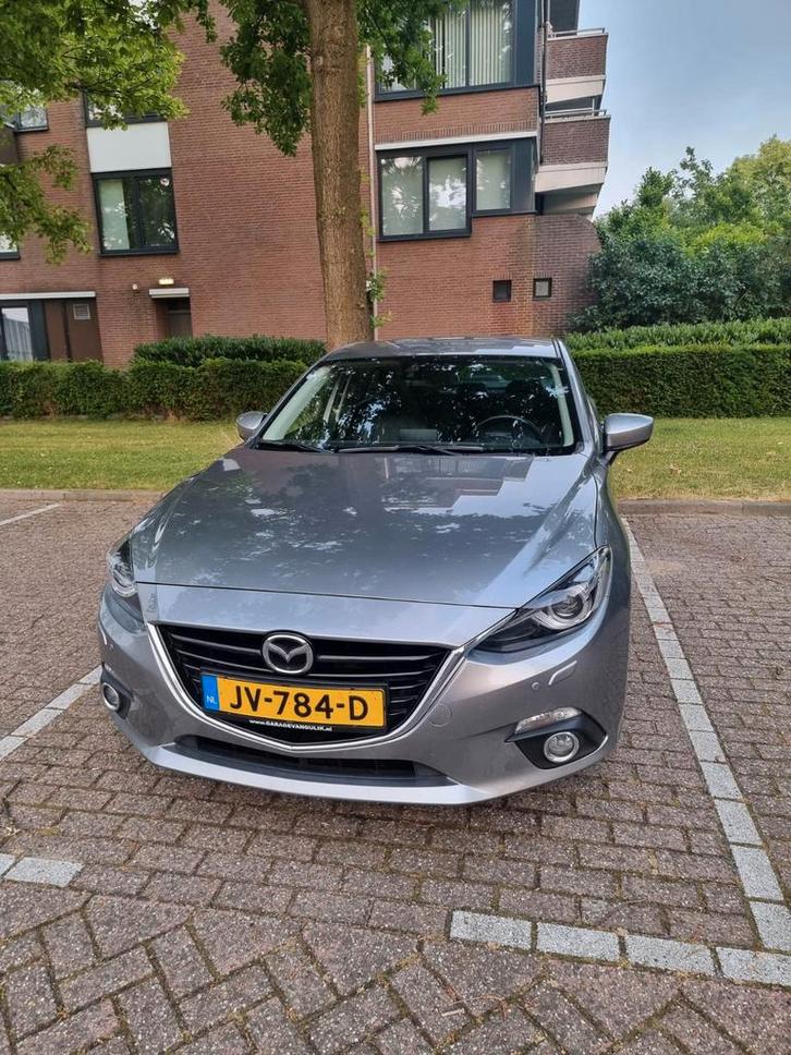 Mazda 3 2.0 Skyactiv-g 88KW Sedan AUT 2016 Grijs, Auto's, Mazda, Particulier, Benzine, C, Sedan, Automaat, Origineel Nederlands