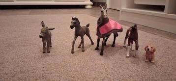 Schleich Paardjes Familie + Ezel & Hond beschikbaar voor biedingen