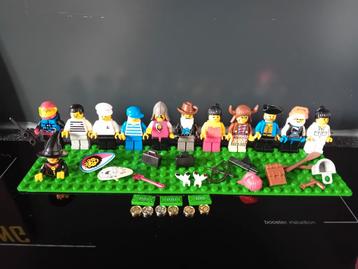 Oude lego poppetjes figuren en losse items beschikbaar voor biedingen