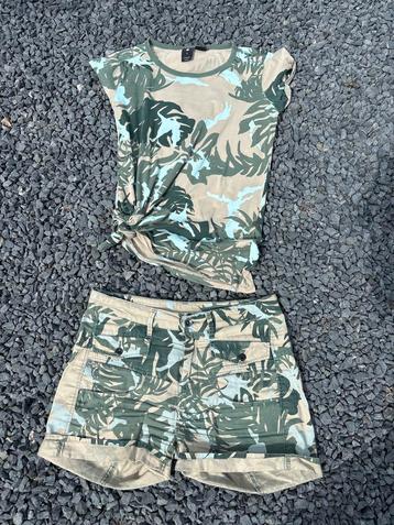 Heel mooie set Shirt en short van gstar in maat s beschikbaar voor biedingen