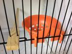 Kunststof nest oranje met haken 12cm, Verzenden, Nieuw, Kooi-accessoires