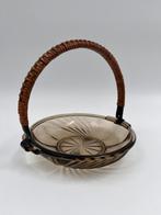 Vintage bruin glazen bonbonschaaltje, Huis en Inrichting, Keuken | Servies, Ophalen of Verzenden, Glas, Overige stijlen, Schaal of Schalen
